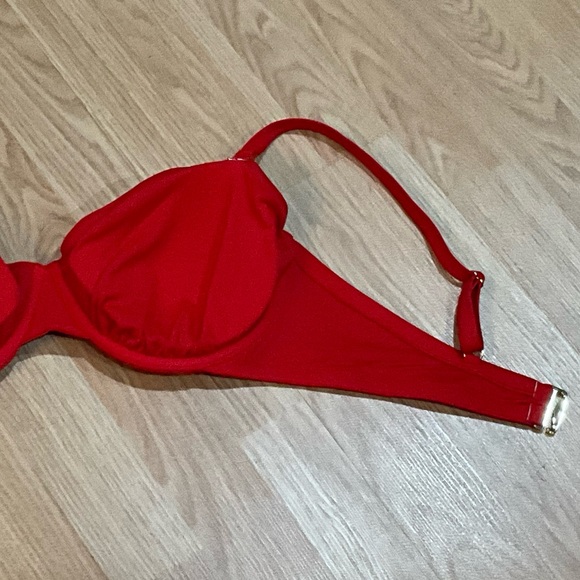 Shade & Shore Ring Detail Underwire Bikini Top - Picture 10 of 10